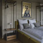 2 Zimmer Apartment Mit Parkplatz