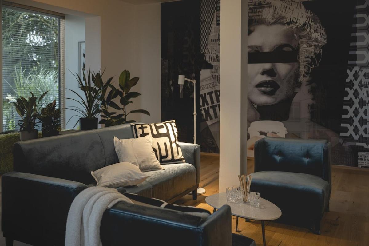 2 Mit Parkplatz Appartement *